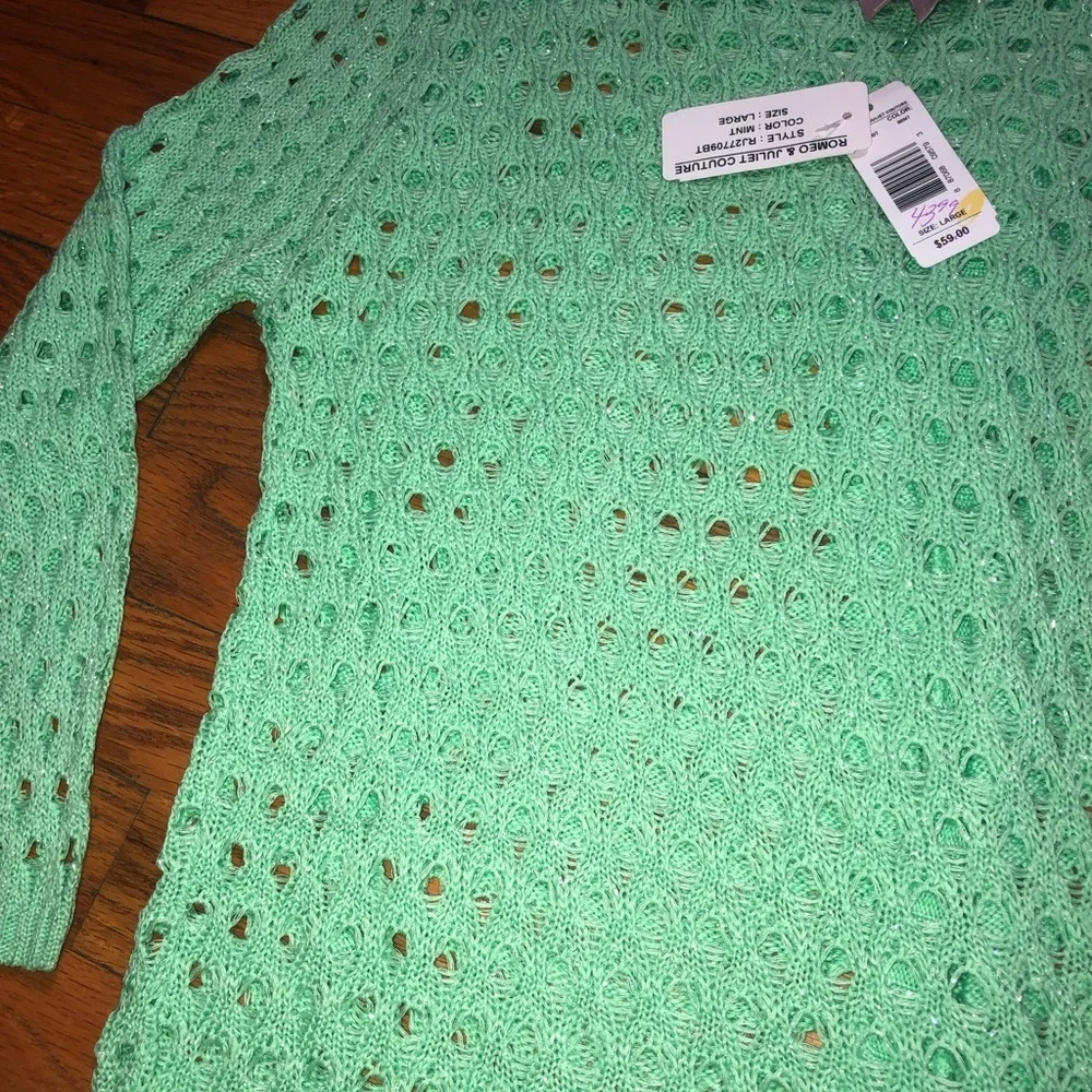 Romeo & Juliet Couture  Sweater NWT